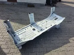 OEM POSZYCIE LEWE PODŁUŻNICA Volvo FH4 FH5 Neljännes