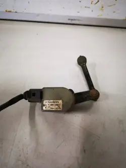 Audi OE Etu-oikea tasosensori 7L6616571