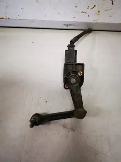 Capteur de niveau avant droit Audi OE 7L6616571