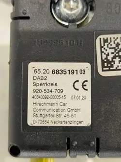 OEM 6835191 antennivahvistin BMW 8-sarjalle