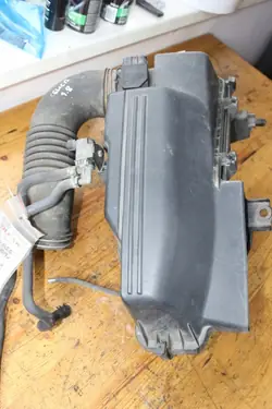 OEM Luftfilterhus Toyota Celica 1.8 1ZZ