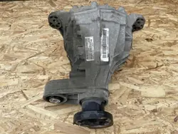 Bakaxelns differential P68378939AB för Jeep Grand Cherokee