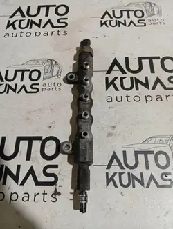 Inspuitrail OEM 89458 voor Toyota Avensis Verso