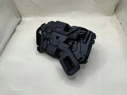 Vänster Bakdörrslås Skoda Octavia 3 17-20 5TA839015E