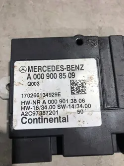 Mercedes-Benz V Class W447 insprutningspumpsstyrenhet A0009008509