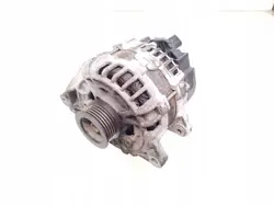 2015 Mercedes-Benz CLA C117 Alternator 0125711028