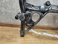 BMW Vorderachsträger OEM 6872120 - Gebraucht