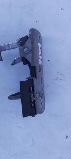 VW GOLF VI Haubenverschluss 1Q0823480