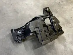 Soporte OEM 9818775680 Derecho Trasero Baca Citroen DS7