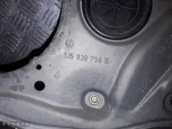 VW Bora fönsterregulator OEM 1j5839756e - Begagnad