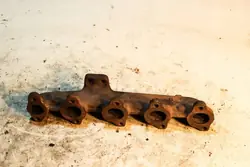 Collecteur d'échappement Volvo OEM 30637787 S80 I 2.4L