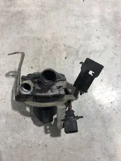 Pompe à air secondaire OEM 04E 959 231 A - Occasion