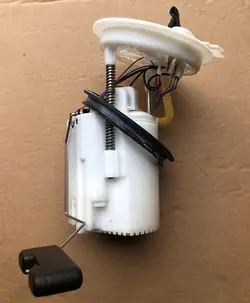 VW Audi Skoda Seat Brandstofpomp 5Q0919051AM