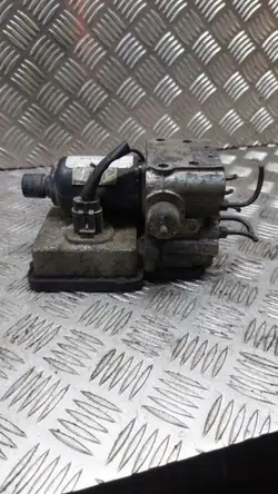 Pompe ABS OEM 13040101 pour Opel Vectra B Estate