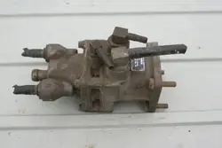 Bosch Jarrupoljinventtiili OEM 0481064205 - Käytetty
