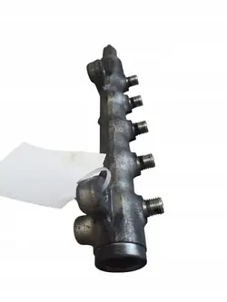Tuyau de carburant Mazda 6