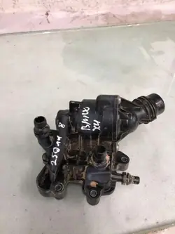 BMW Termostat OEM 858162705 för 2.0L Diesel