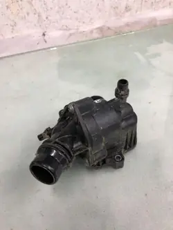 Thermostat BMW OEM 858162705 pour 2.0L Diesel