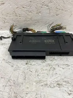 Módulo Confort BMW OEM 61359229875 para Serie 3