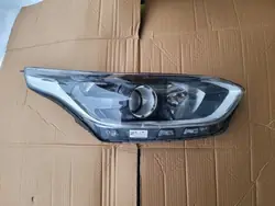 Feu avant droit Kia Ceed III 2017-2021 OEM 92102-J7050
