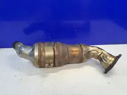 Katalysator OEM 82270697 för Jaguar XE 2.0L
