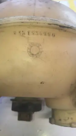 Réservoir d'équilibrage OEM 44165 IMP/BOX Peugeot 205