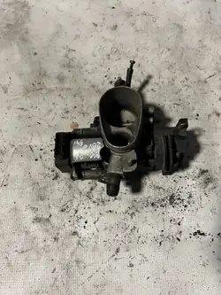 OEM 116078063 Spjällhus + Temp-sensor Audi B4 2.6 V6