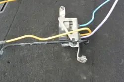 Tesla Model S Luftfeder-Ventil OEM 15-1524-0027.2