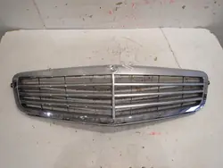 Griglia anteriore MERCEDES C-KLASA W204 2007-2011 A2048801483