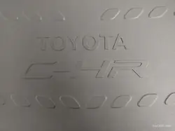 OEM PW241-10004 Gummikofferraummatte für Toyota C-HR