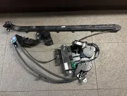 Moteur de porte coulissante côté gauche OEM 9808246880