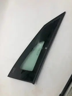 Vasen takasivuikkuna OEM 43R000479 Citroën C4 X:lle
