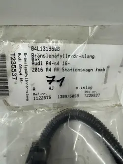 AdBlue-letku Audi A4 B9 2.0 TDI OEM 04L131960B