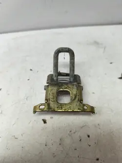 RENAULT CLIO II LIFT 01- Tavaratilan lukko 3D HB