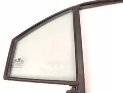 Vitre triangulaire OEM 43R000383 porte droite arrière
