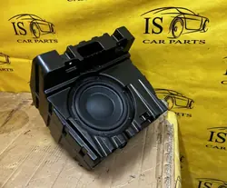 Subwoofer Bose OEM 97064556503 para Porsche Panamera