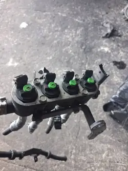 Rampe d'injection GPL OEM 036228 - État utilisé