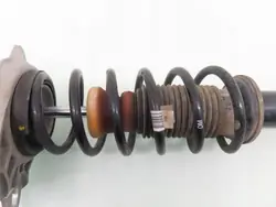 Käytetty Taka-Oikea Jousitus OEM 6880101 BMW