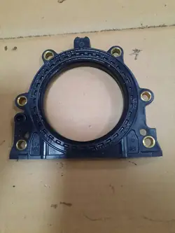 Motorutrymmesdelar VW PASSAT B5 038103171B