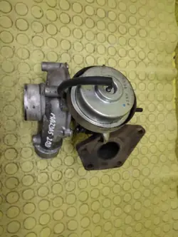 Begagnad Mazda Turbo OEM FROST_3-126747-VJ36