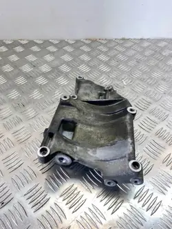 Soporte de montaje compresor aire acondicionado Mercedes-Benz