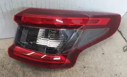 NISSAN QASHQAI II J11 2017-2021 LAMPE ARRIÈRE LED DROITE 26550HV00A
