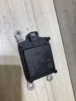 Renault Clio V 2019 voorste radarmodule OEM 284478400r