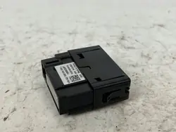 Port USB Audi A5 2023 OEM 5Q0035726L