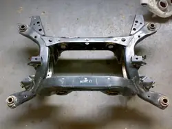 Poutre suspension arrière Ford OE FR3C-5K067