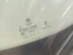 OEM 7350597 Framruta för BMW X1 F48 - Grön
