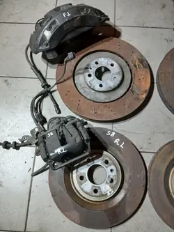 Audi S8 Remset OEM 4H0 S8 LIFT Voor- en Achteras