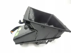Prise USB Hyundai Tucson OEM 84632N7703 - Occasion