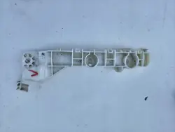 MITSUBISHI ECLIPSE CROSS 2018- Guia de Para-choque Frontal Direito 6400G660