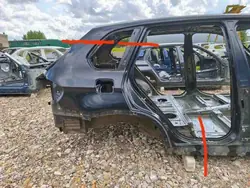 Aile arrière droite BMW X5 (E70) 2011